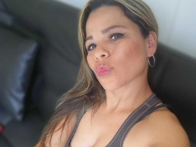 KarolJonson - сексуальная веб-камера в реальном времени - 19366118