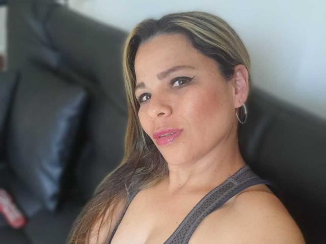 KarolJonson - Live porn &amp; sex cam - 19366158