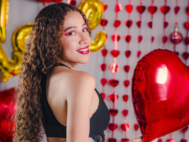 AfroditaDangelo - Live porn &amp; sex cam - 19371990