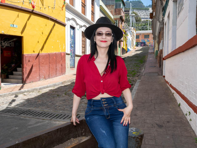 AlanaMoneth - Live porn &amp; sex cam - 19377306