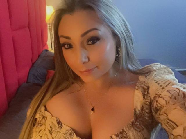 HollyMadisonn - Camera khiêu dâm &amp; quyến rũ trực tiếp - 19380546