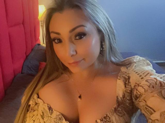 HollyMadisonn - Camera khiêu dâm &amp; quyến rũ trực tiếp - 19380558