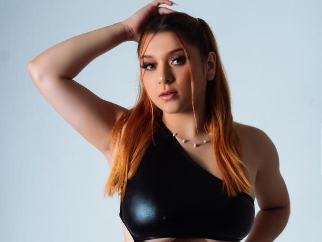 SophiaLaurie - Live porn &amp; sex cam - 19382722