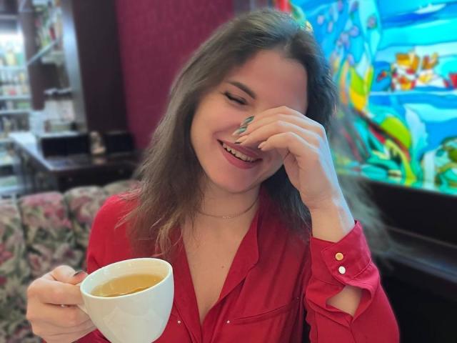 LouiseBerry - сексуальная веб-камера в реальном времени - 19384846