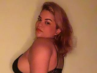 NataliaLiderton - Live porn &amp; sex cam - 19385042