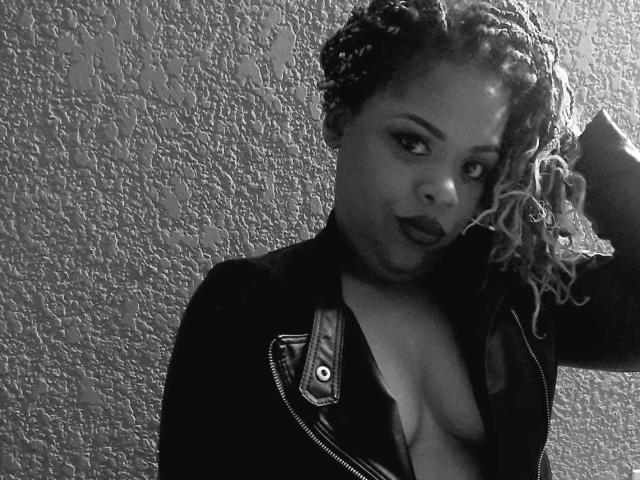 KendraRuiz - Sexe cam en vivo - 19397982