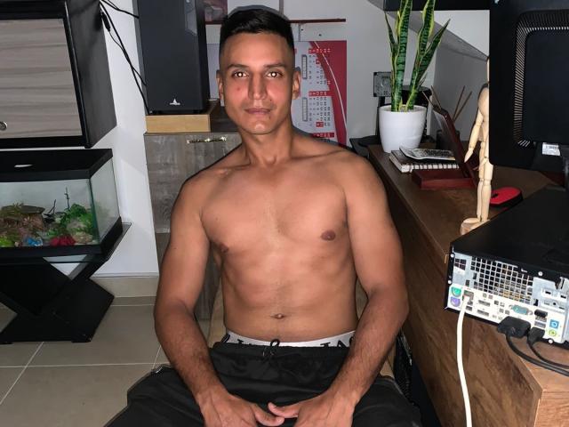 GabrielEmilio69 - Live porn &amp; sex cam - 19401350