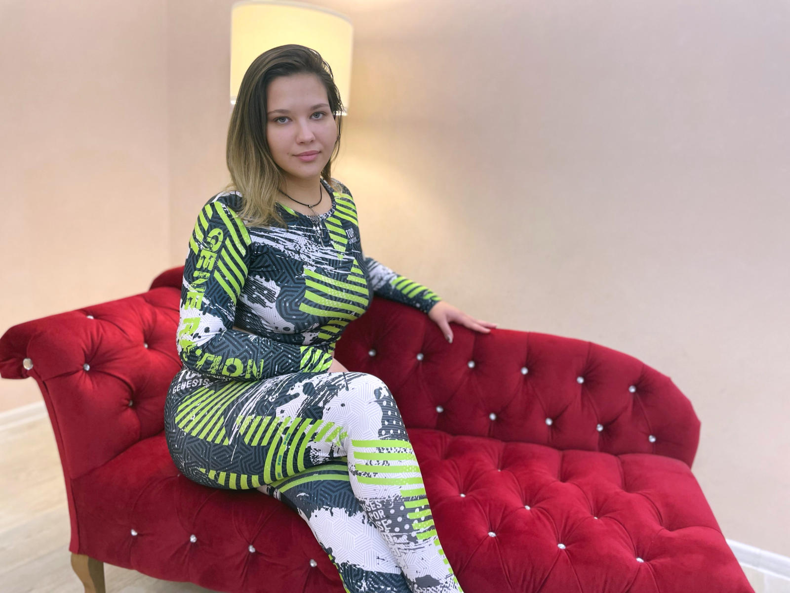 MarcelineWight - Live porno og sexkamera - 19410026