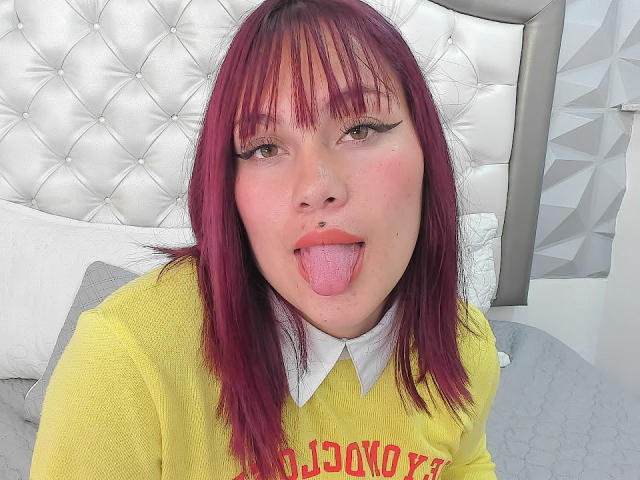 LioraJenkins - Élő pornó és szexkamera - 19411378