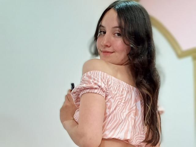 ChloeDulce - פורנו בשידור חי ומצלמת סקס - 19415346