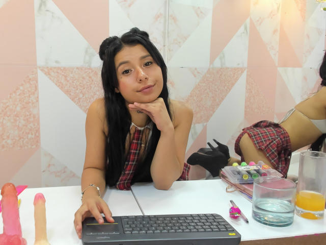 NinaDiaz - Sexe cam en vivo - 19415606