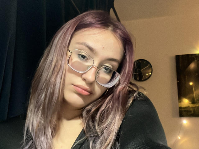 IssyCarmen - Live porn &amp; sex cam - 19417386