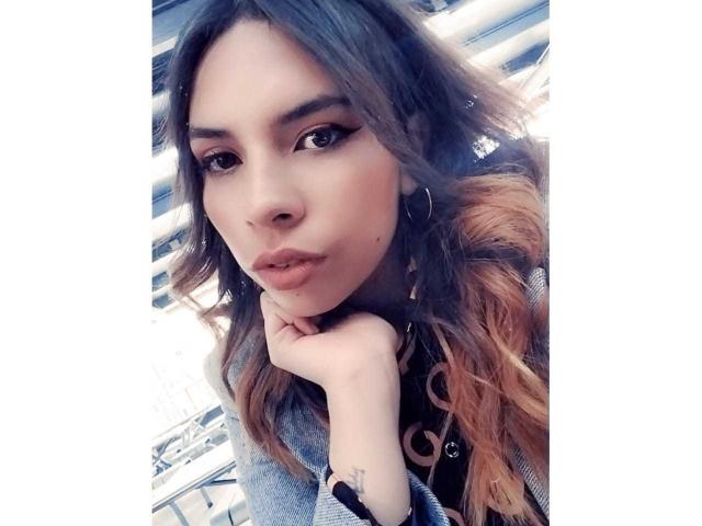 VioletaStone - פורנו בשידור חי ומצלמת סקס - 19418746