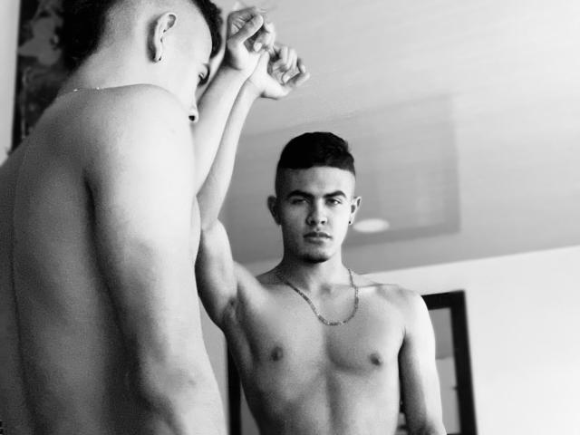 AlejandroKym - Sexe cam en vivo - 19424394