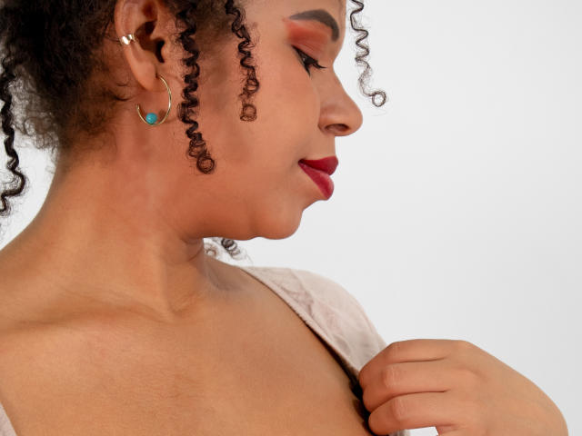 AgathaVelasquez - Live porn &amp; sex cam - 19429398