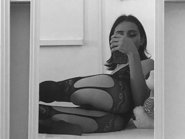 SofiaPalmersR - Live sex cam - 19433242