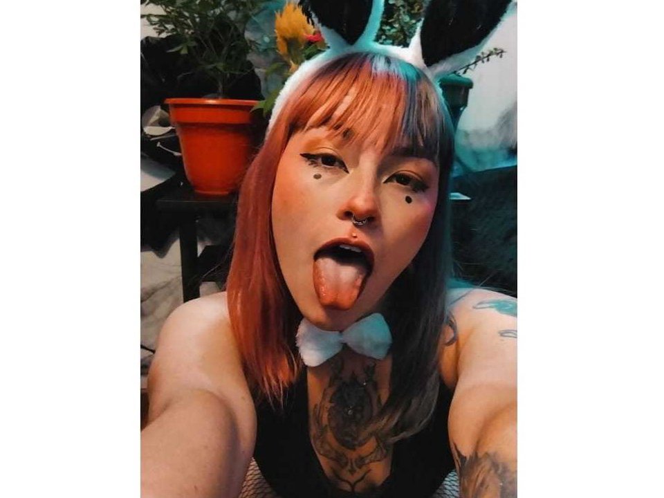 BeautyBlue69 - Live porn &amp; sex cam - 19435906