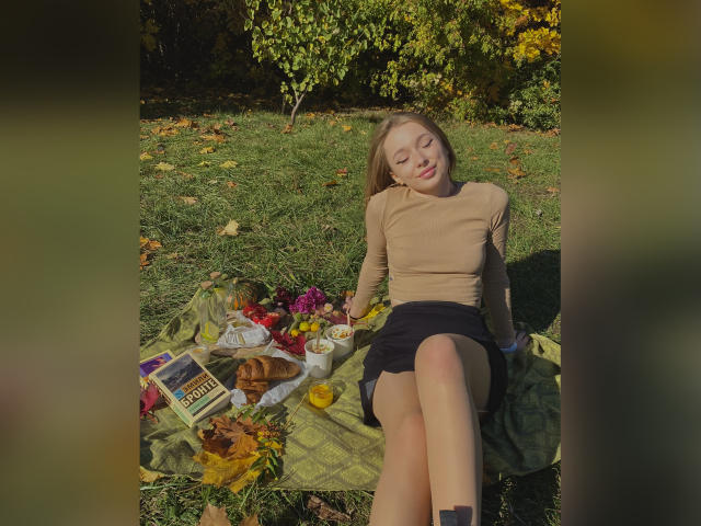 CuteAlinaX - Live porn &amp; sex cam - 19441158