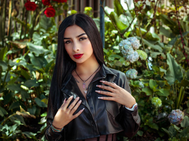 SarahanAly - Live porno og sexkamera - 19446334