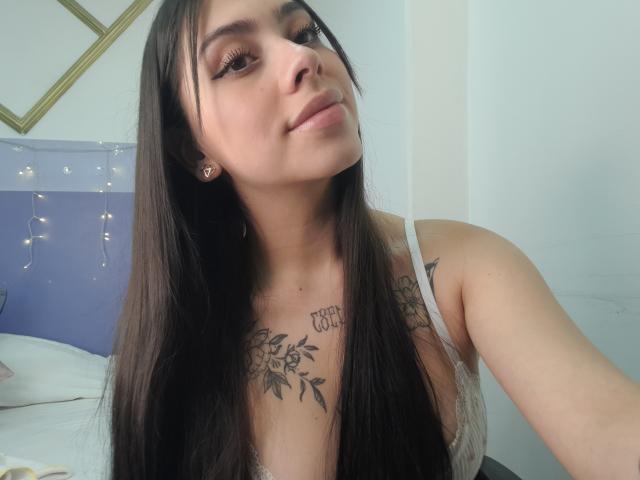 ChanelDeRosee - Live sex cam - 19447702