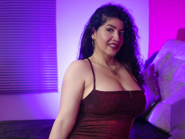 AdeleSmith - Live porn &amp; sex cam - 19449870