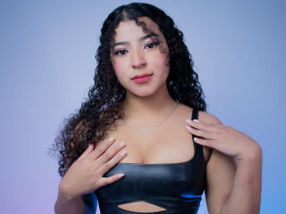 BellaHinton - Live porn &amp; sex cam - 19452902