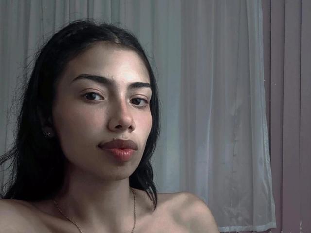 MiaCarrigton - Live sex cam - 19461826