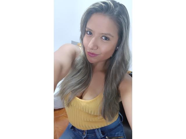 ValeriaHunter69 - Sexe cam en vivo - 19464038