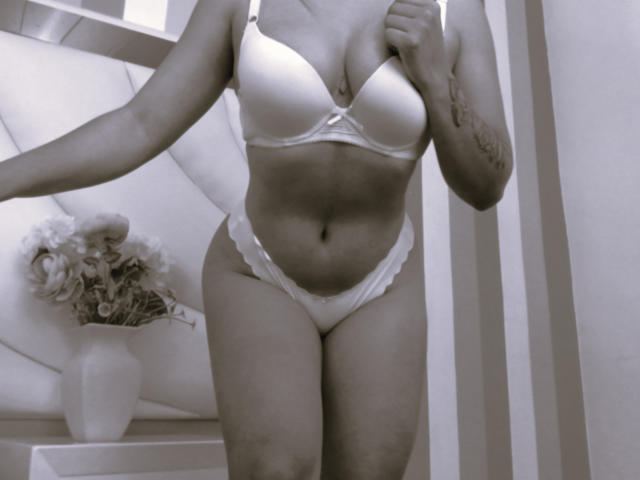 MaddisonScott - Sexe cam en vivo - 19466042