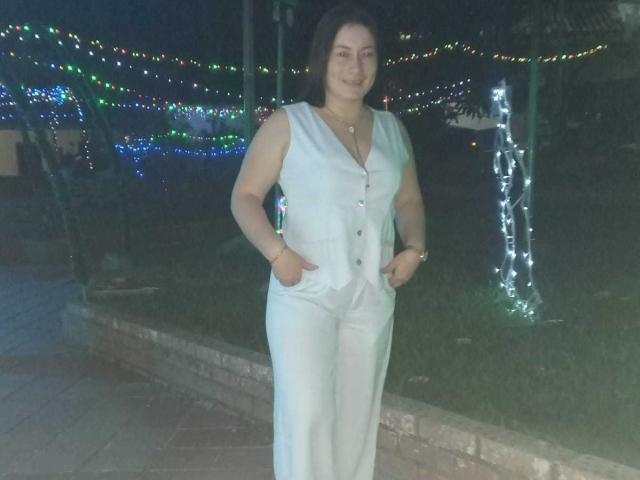 EsmeraldaaLopez - Live porn &amp; sex cam - 19470610