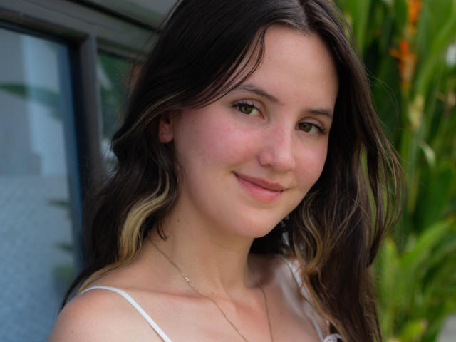 ChloeDulce - פורנו בשידור חי ומצלמת סקס - 19473282