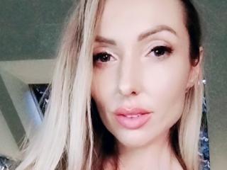 SexyEmila - Live porn &amp; sex cam - 19475822
