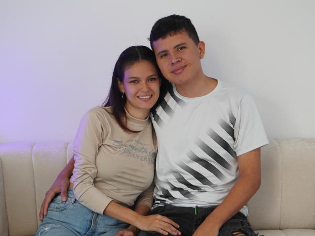 JohnAndCamila - Sexe cam en vivo - 19475962