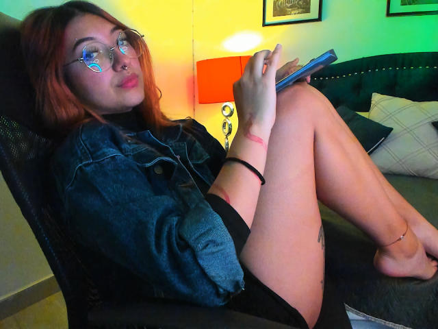 SofiOliveira - Live sex cam - 19480830