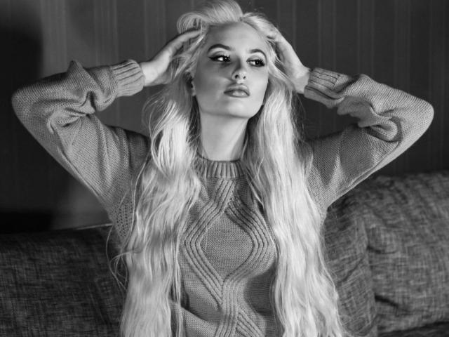 ElzaKom - 라이브 포르노 &amp; 섹스 캠 - 19482570