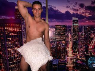 GabrielEmilio69 - Live porn &amp; sex cam - 19488314