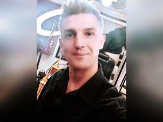 AaronTender - Live porn &amp; sex cam - 19490782