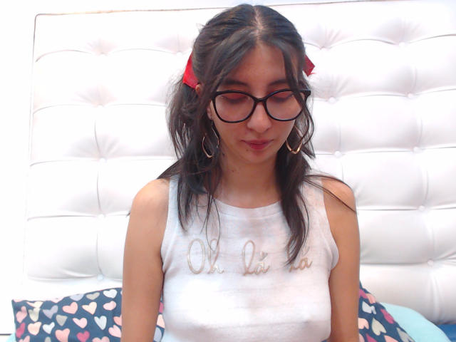 AlishaJames - Live porno og sexkamera - 19491746