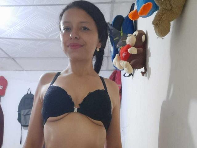 KendraDiaz - Live porn &amp; sex cam - 19492502