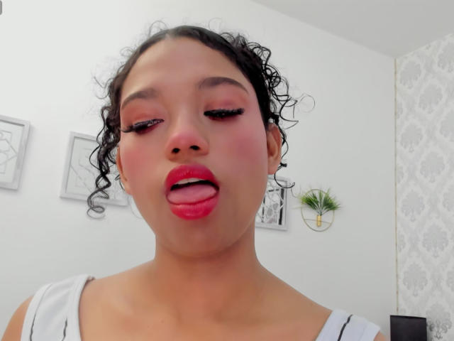 StefannyCambell - Live porn &amp; sex cam - 19492770