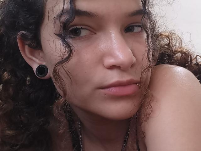 WendyBeckerX - Live sex cam - 19494646