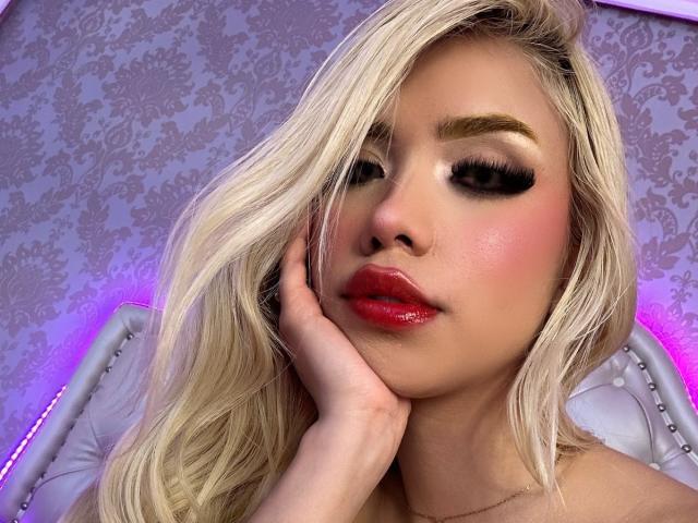 ChristieGarci - Live porn &amp; sex cam - 19495982