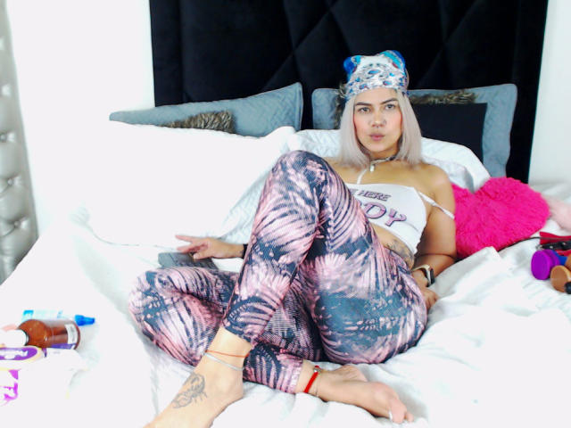 TarahDustin - Live sexe cam - 19499222