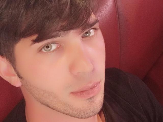 TastyJames - Live porn &amp; sex cam - 19501422