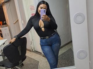 AdrianeBels - Live porn &amp; sex cam - 19502422