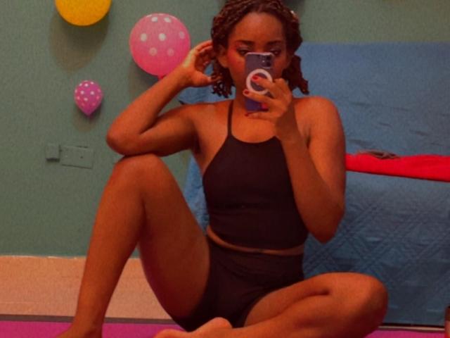 MaraPearlX - Live Sex Cam - 19504754