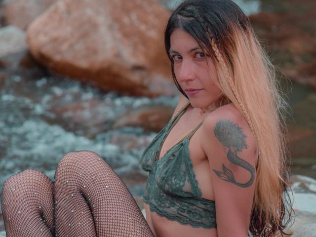 ReginaKor - Live porn &amp; sex cam - 19505842