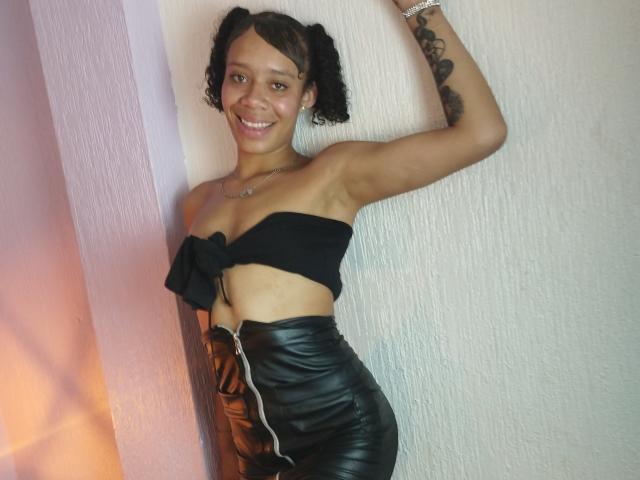 Mayli69 - Live porn &amp; sex cam - 19507578