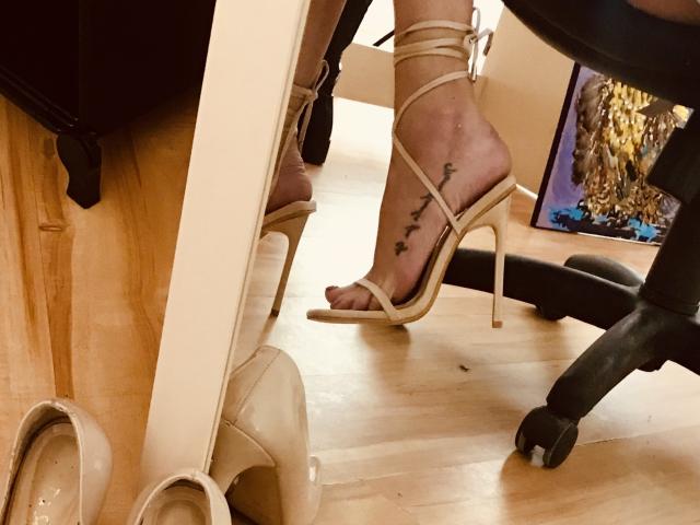 Julaiya - Live porn &amp; sex cam - 19508238