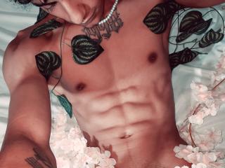 MrPrinceOne - Live porn &amp; sex cam - 19509970